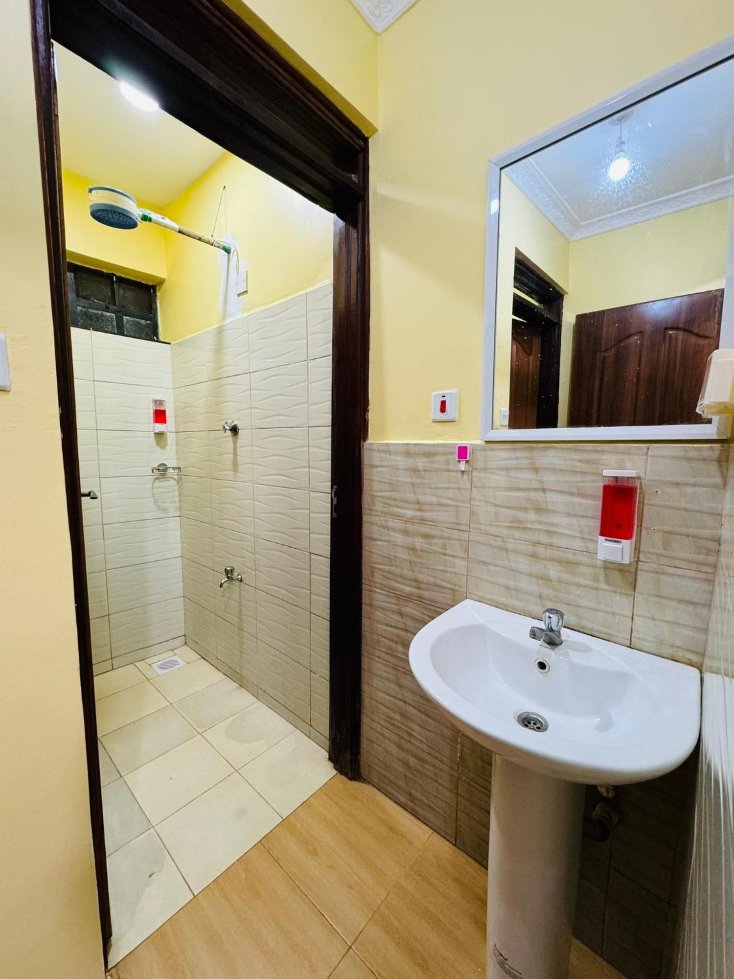Lovely 2 Bedroom Apartment In Ongata Rongai Exterior photo